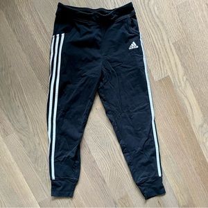 ADIDAS 3-STRIPES YOUTH JOGGER. Size M (10/12).